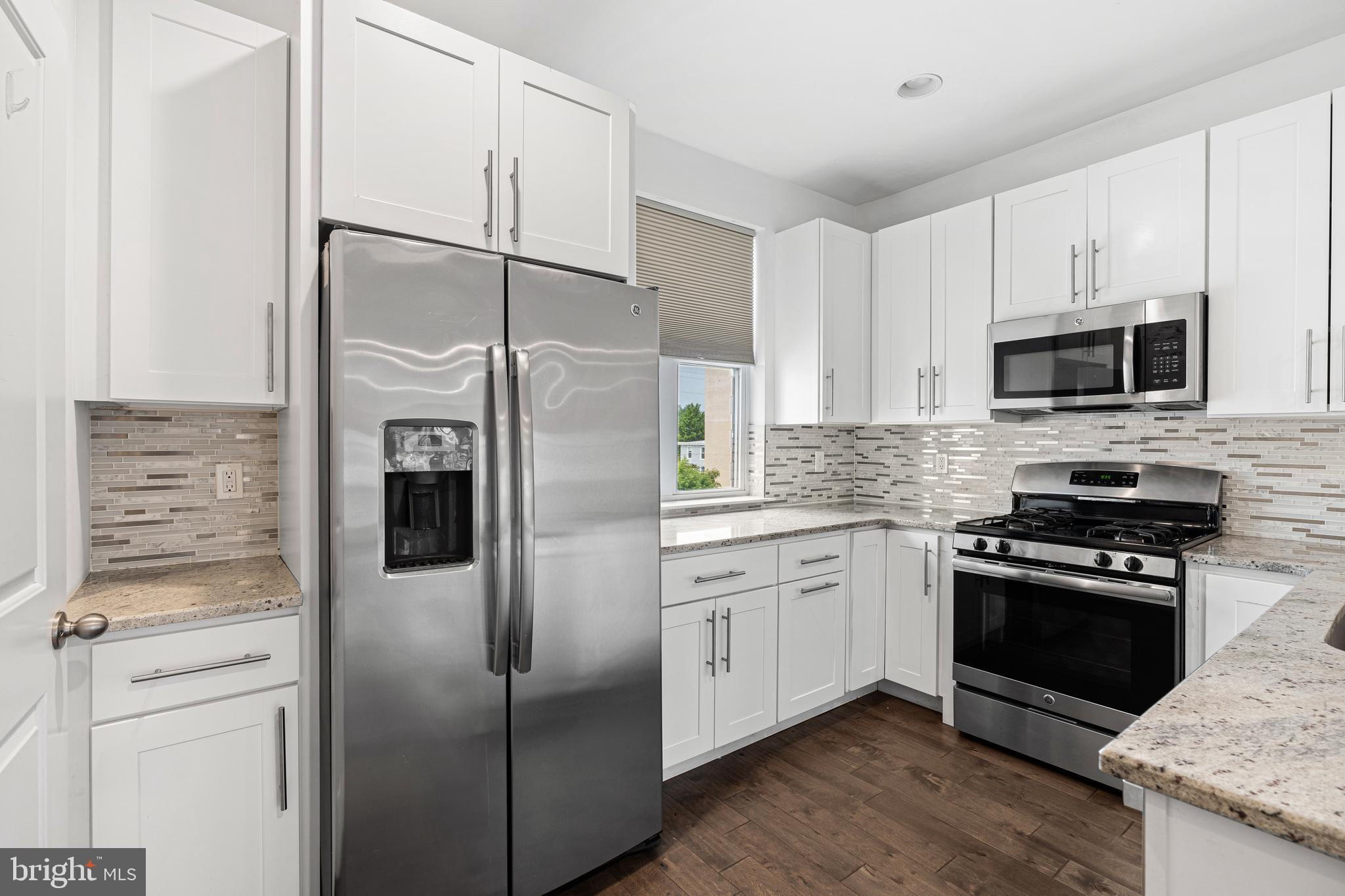 4118 Tower Street Philadelphia, PA 19127 - Photo 6 of 32 ...With Stainless Steel Appliances