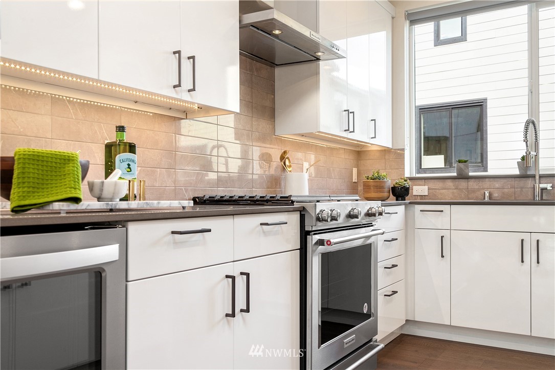 9619 Thorsk Street, Unit D Bothell, WA 98011 - Photo 19 of 24 Gallery Image 19
