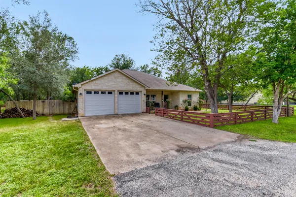 $370,000 | 115 Mokulua, Bastrop, TX 78602