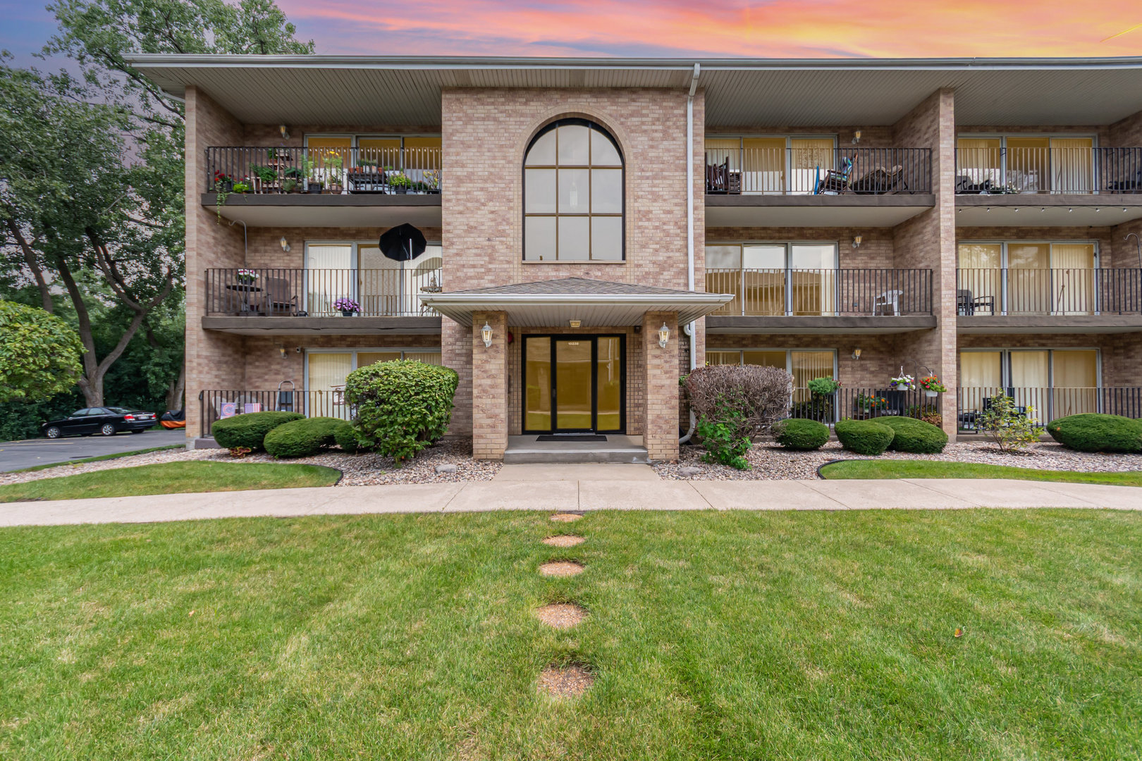 10238 SW Highway, Unit 2C Chicago Ridge, IL 60415 - Photo 2 of 19