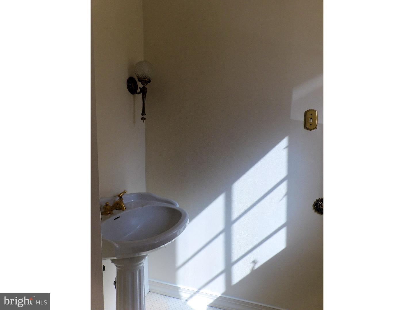 401 Perry Street Ridley Park, PA 19078 - Photo 8 of 20 Gallery Image 8