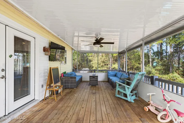 $240,000 | 410 Wittman Avenue, Pass Christian, MS 39571