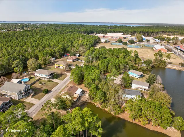 $240,000 | 410 Wittman Avenue, Pass Christian, MS 39571