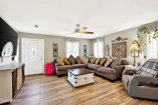 $240,000 | 410 Wittman Avenue, Pass Christian, MS 39571