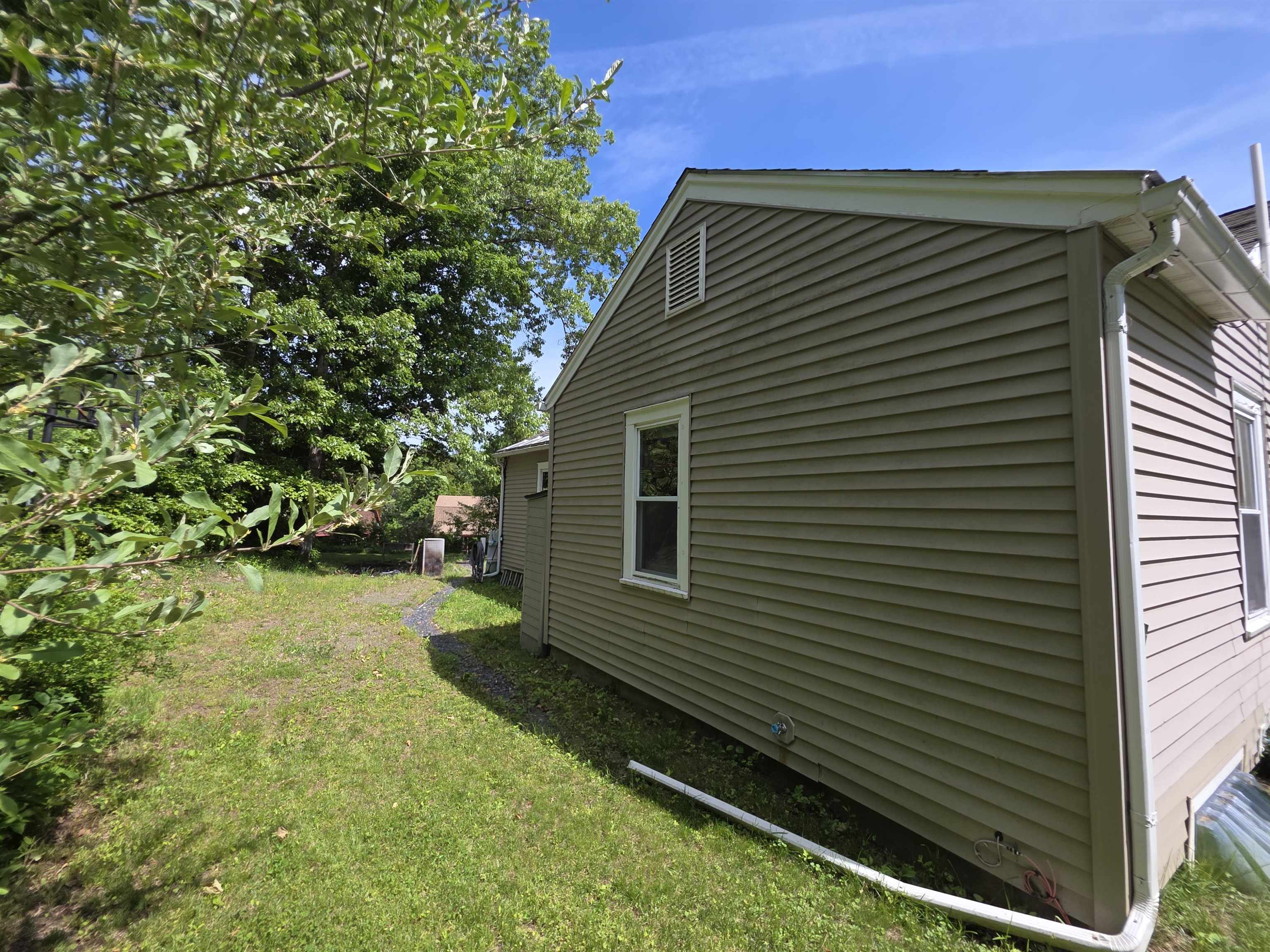 295 Spencer Hollow Road Springfield, VT 05156 - Photo 8 of 22