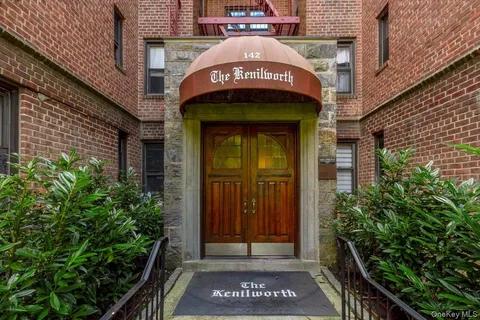 $199,900 | 142 Garth Road, Unit 2H, Scarsdale, NY 10583