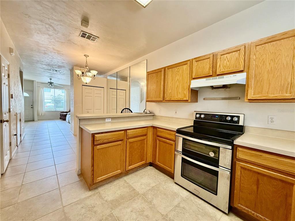 3901 Southwest 20th Avenue, Unit 107 Gainesville, FL 32607 - Photo 8 of 20 Gallery Image 8