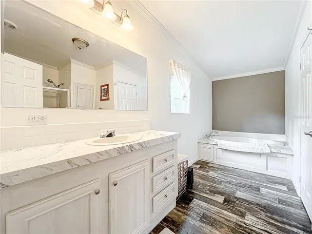 $450,000 | 32600 Red Oak Drive, Eustis, FL 32736