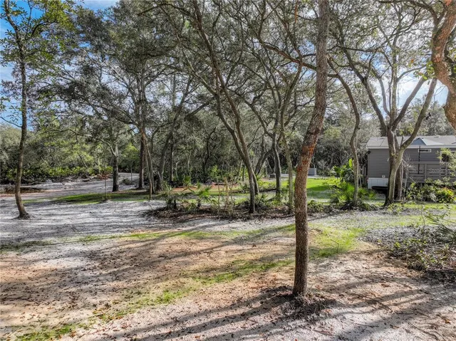 $450,000 | 32600 Red Oak Drive, Eustis, FL 32736