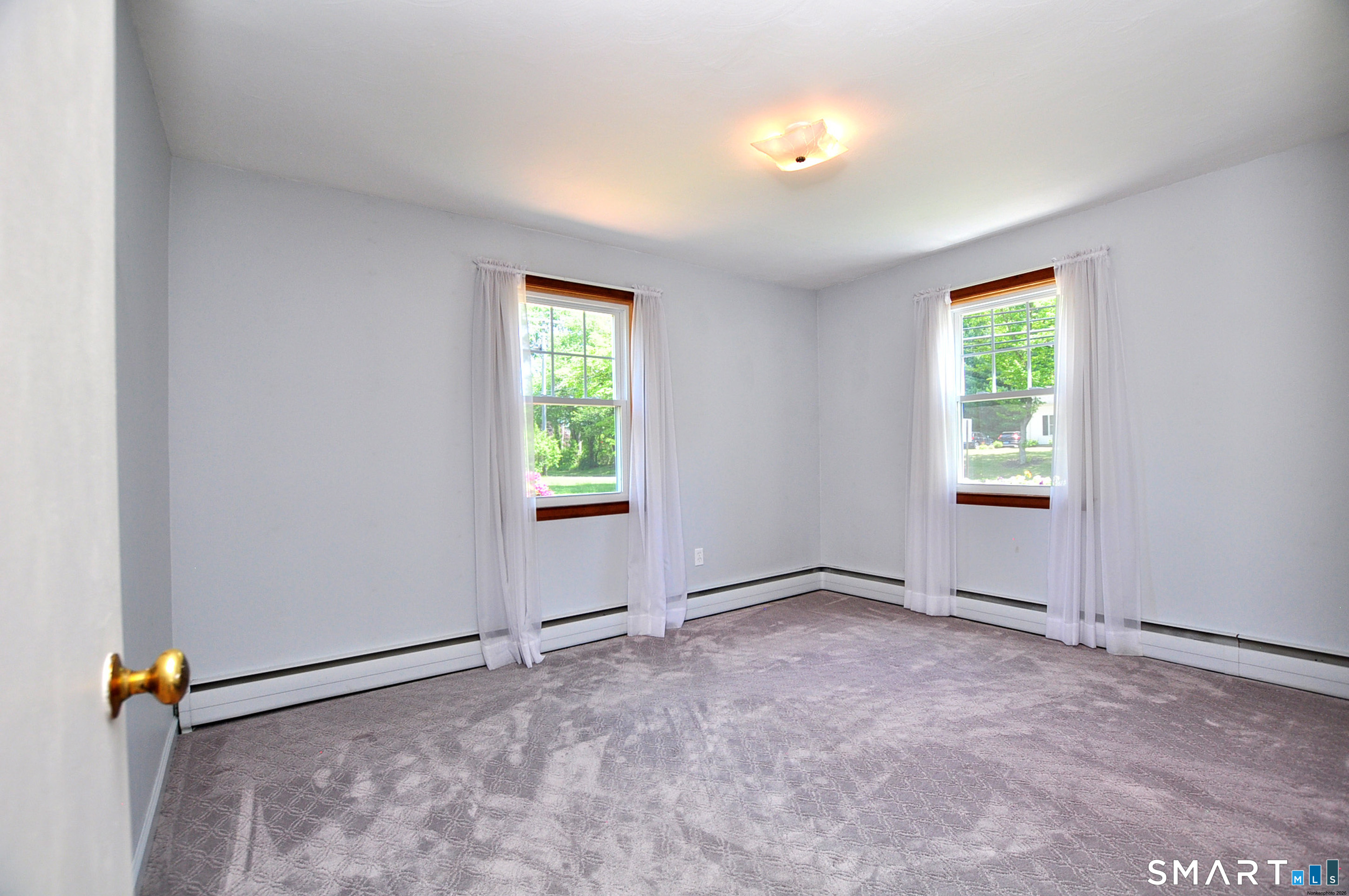 304 Rood Avenue Windsor, CT 06095 - Photo 19 of 36