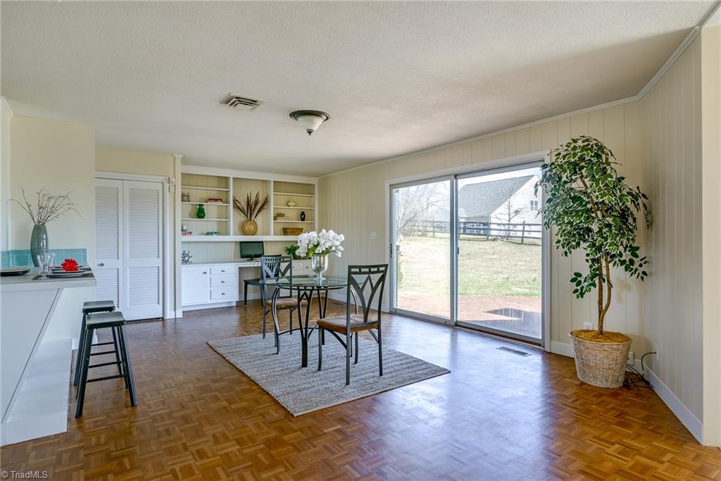 3515 Grandview Club Road Pfafftown, NC 27040 - Photo 5 of 19 Gallery Image 5