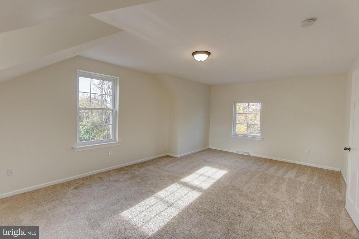 1399 Lebanon Road Manheim, PA 17545 - Photo 18 of 39