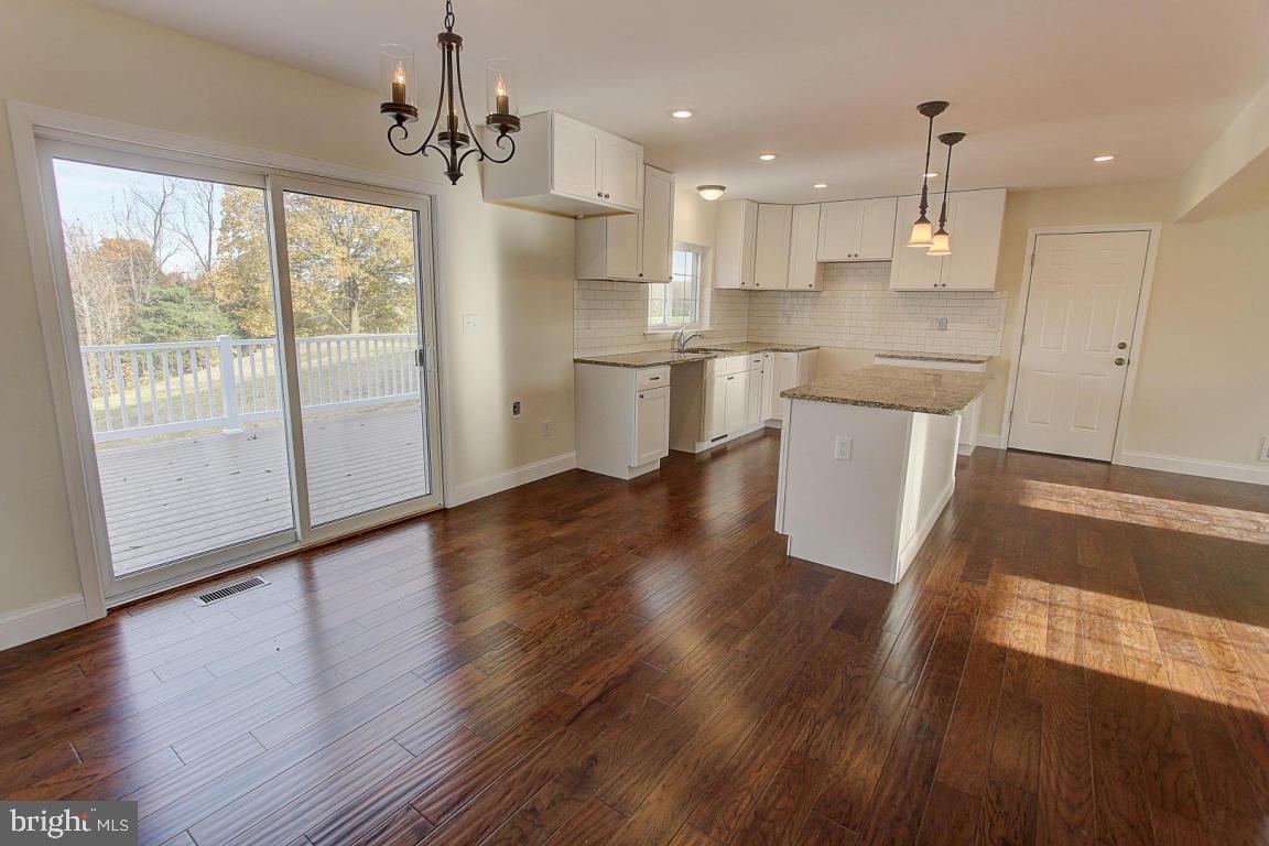 1399 Lebanon Road Manheim, PA 17545 - Photo 10 of 39