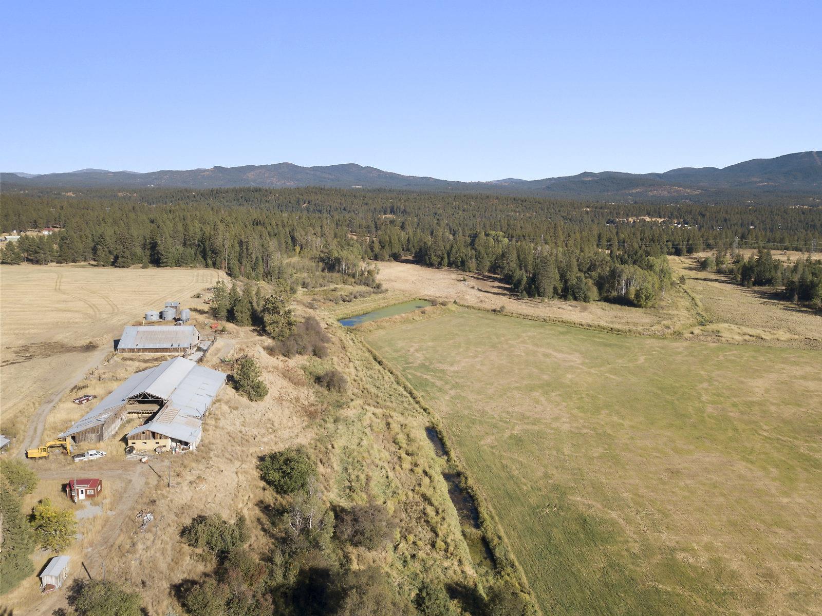 39122 North Bruce Road Elk, WA 99009 - Photo 21 of 26
