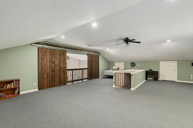 $979,500 | 1138 Creekside Lane, Weimar, TX 78962