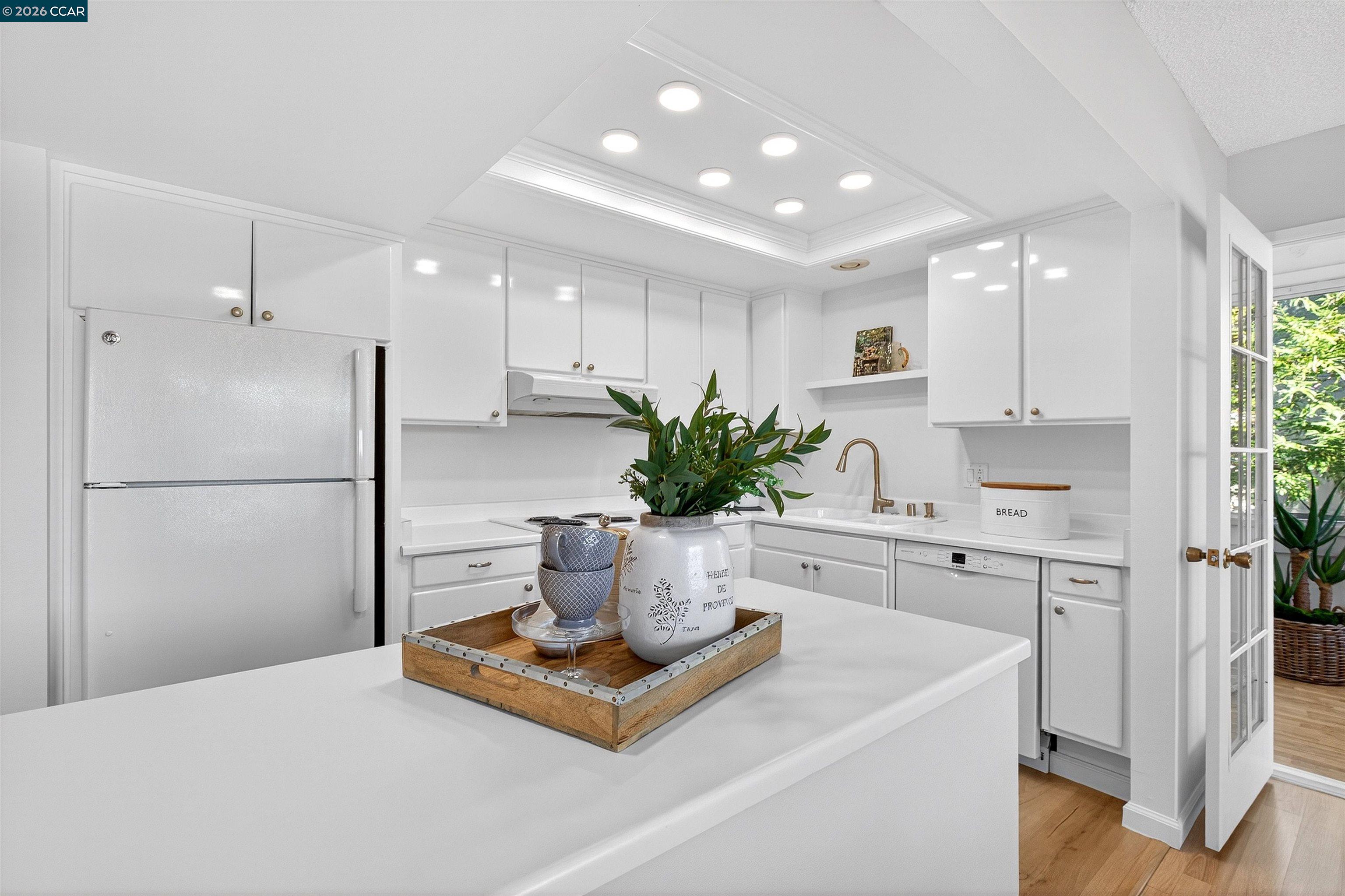 1548 Golden Rain Road, Unit 2 Walnut Creek, CA 94595 - Photo 8 of 22