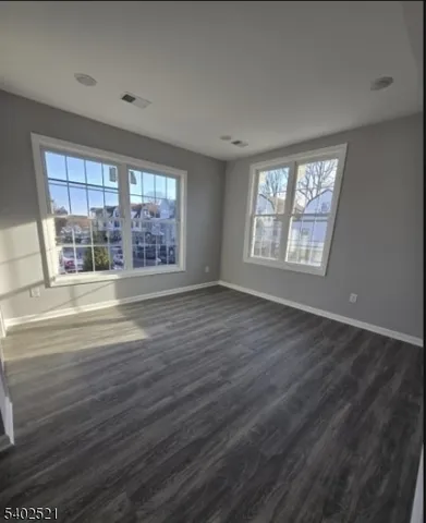 $3,500 | 179 North 19th Street, Unit 2, East Orange, NJ 07017