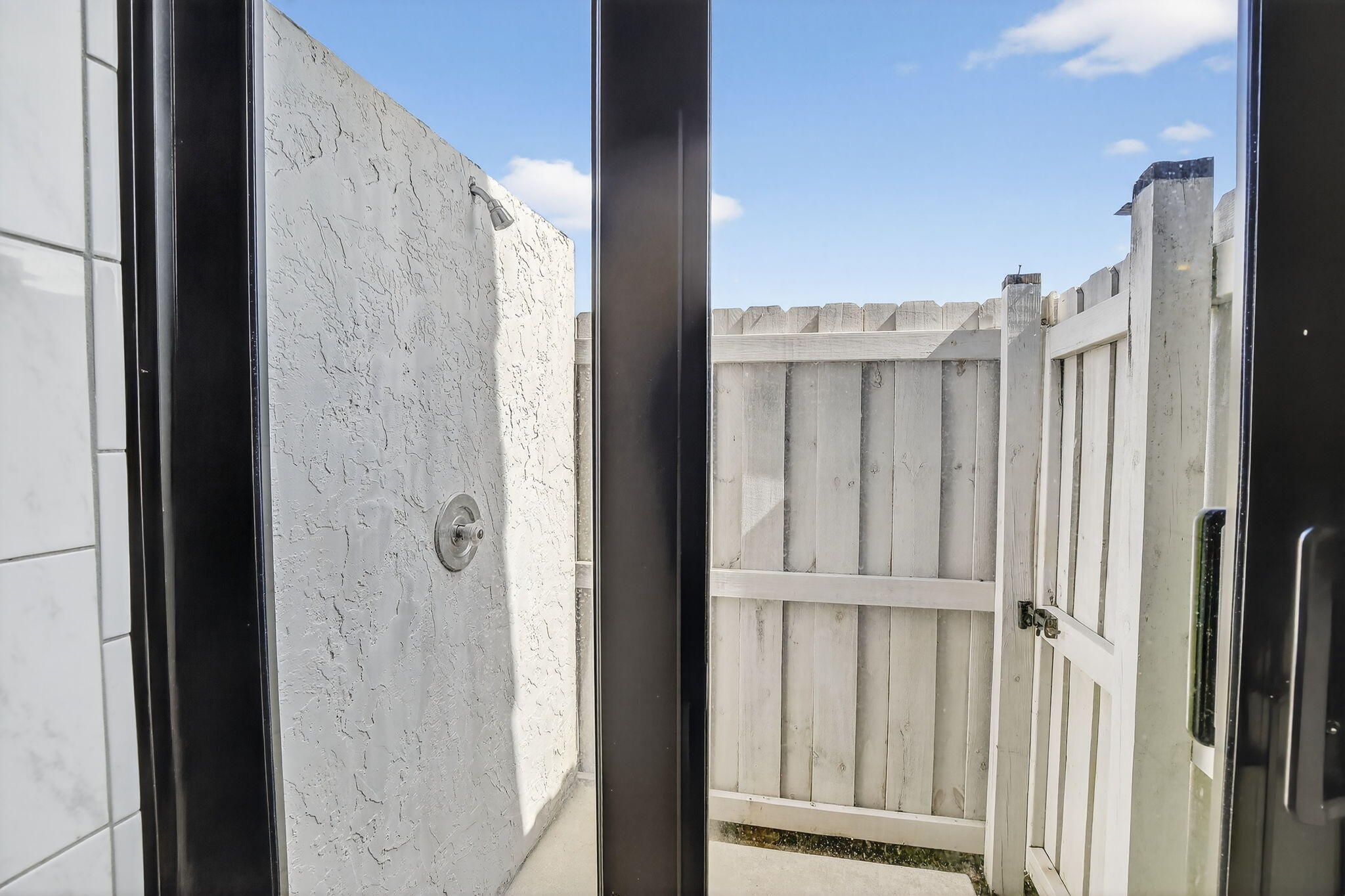 13150 Southwest 16th Court Davie, FL 33325 - Photo 44 of 59 a view of balcony with furniture