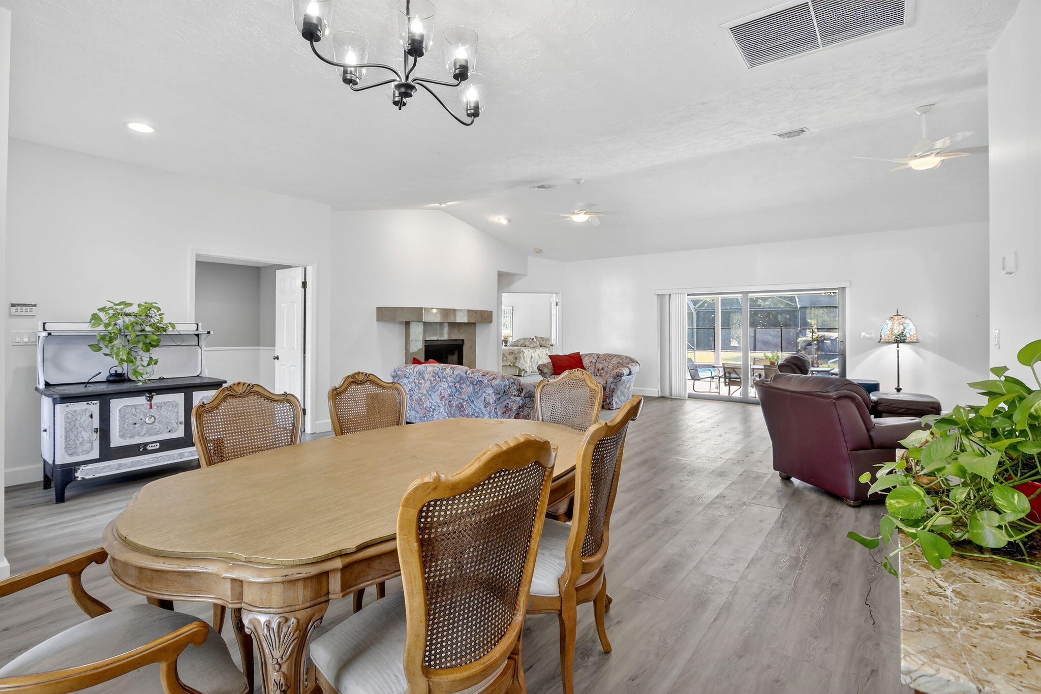 13150 Southwest 16th Court Davie, FL 33325 - Photo 9 of 59 a view of a dining room with furniture