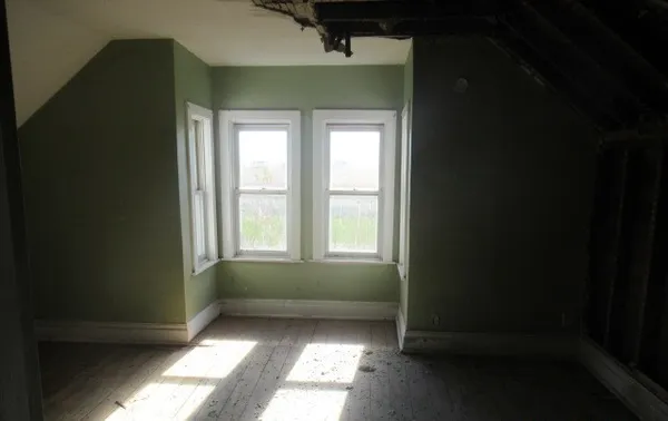 $84,900 | 32300 White Street, Kirkland, IL 60146