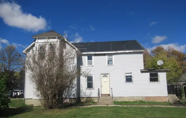 $84,900 | 32300 White Street, Kirkland, IL 60146