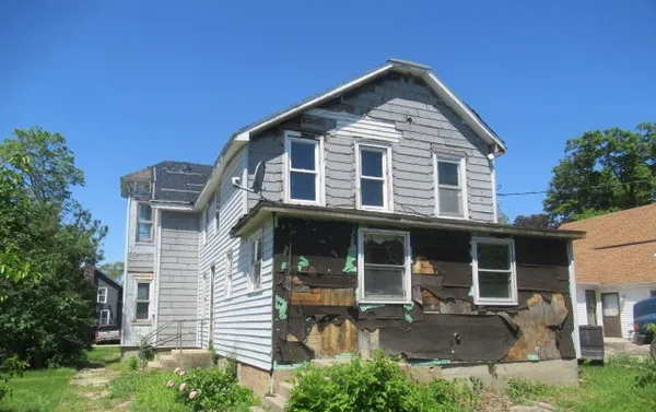 $84,900 | 32300 White Street, Kirkland, IL 60146