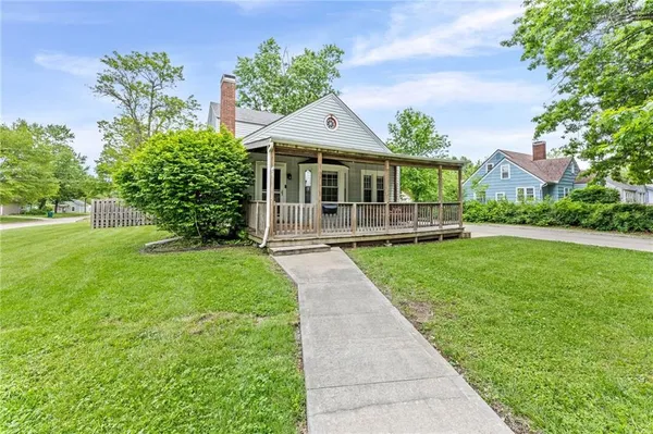 $249,900 | 803 South Mulberry Street, Ottawa, KS 66067