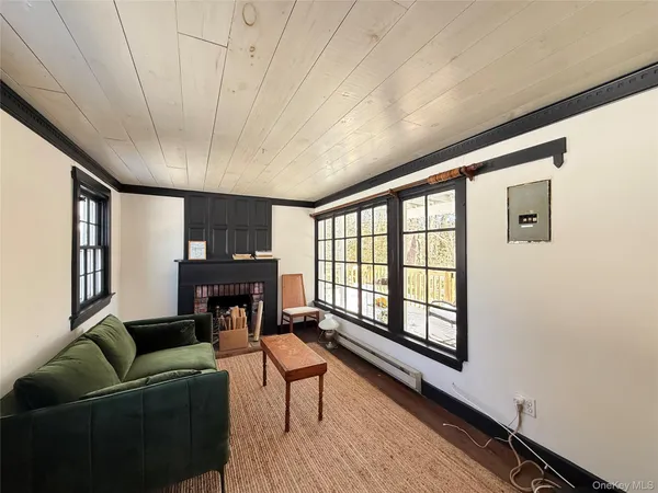 $2,100 | 674 Debruce Road, Livingston Manor, NY 12758