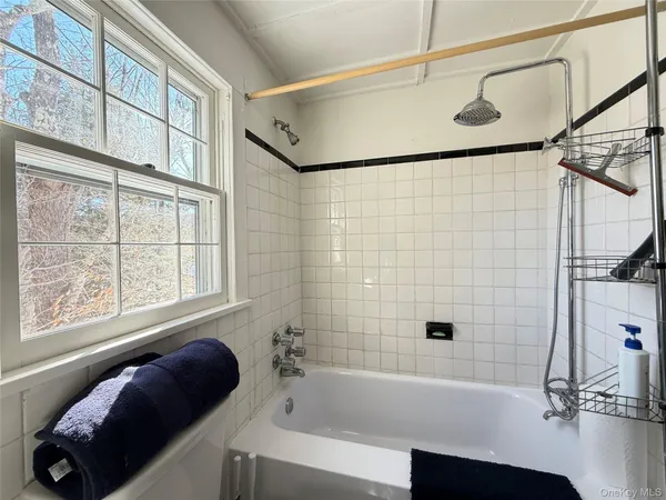 $2,100 | 674 Debruce Road, Livingston Manor, NY 12758