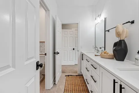 $2,700,000 | 9 Red Forest Way, North Oaks, MN 55127