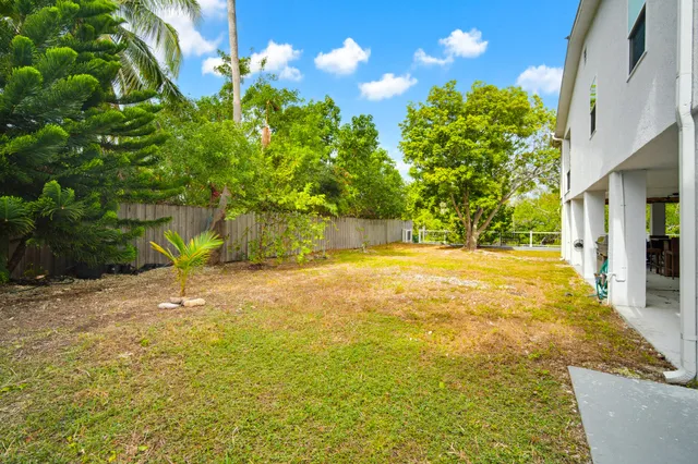 $1,395,000 | 16941 Driftwood, Sugarloaf, FL 33042