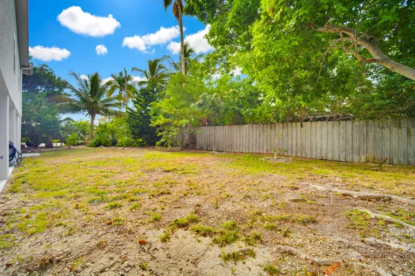 $1,389,000 | 16941 Driftwood, Sugarloaf, FL 33042