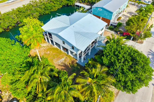 $1,395,000 | 16941 Driftwood, Sugarloaf, FL 33042