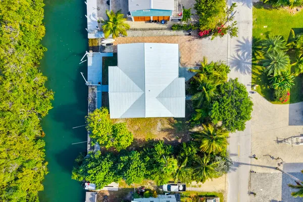 $1,389,000 | 16941 Driftwood, Sugarloaf, FL 33042