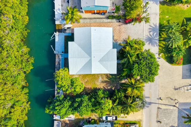 $1,395,000 | 16941 Driftwood, Sugarloaf, FL 33042