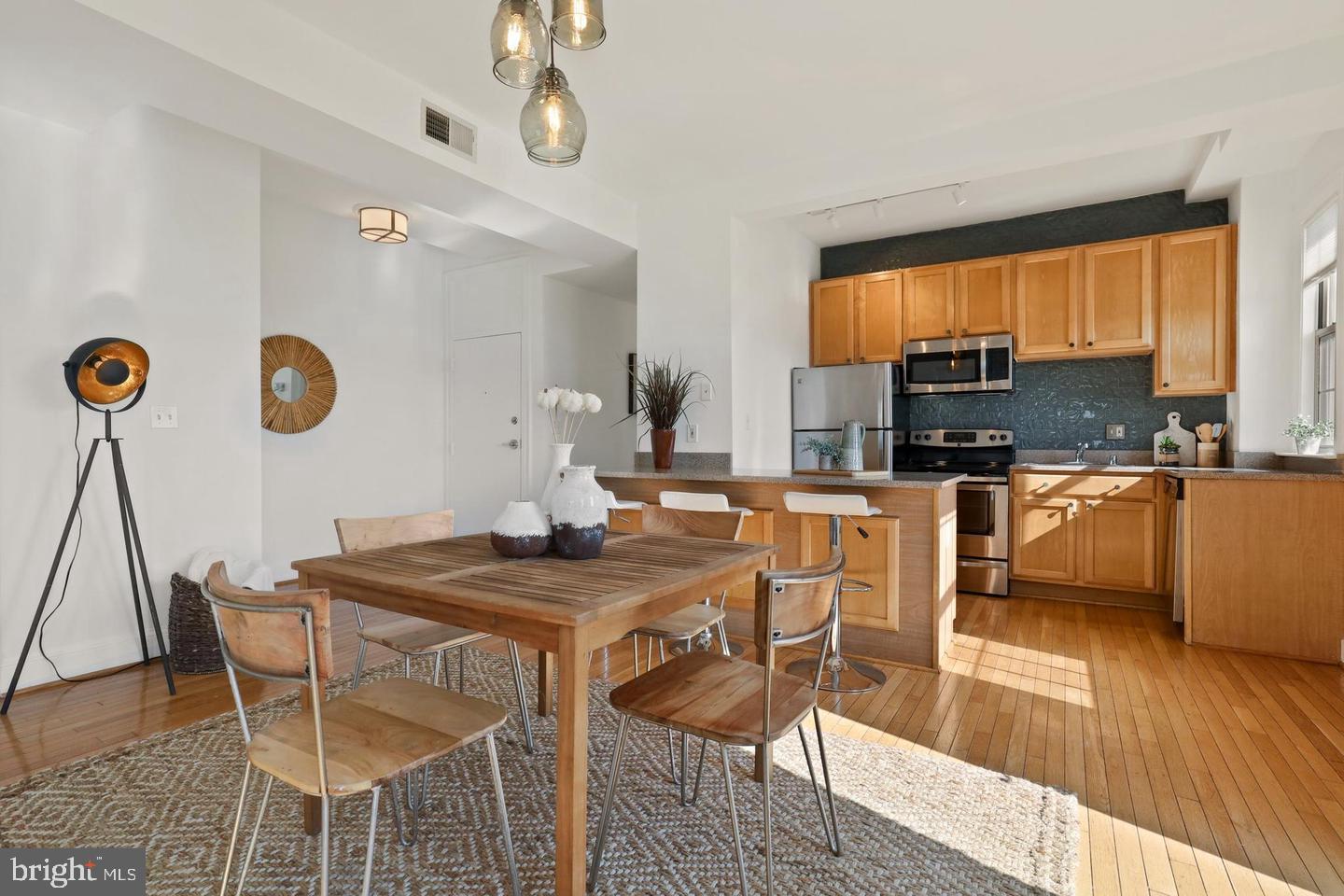 1401 Columbia Road Northwest, Unit 316 Washington, DC 20009 - Photo 10 of 25