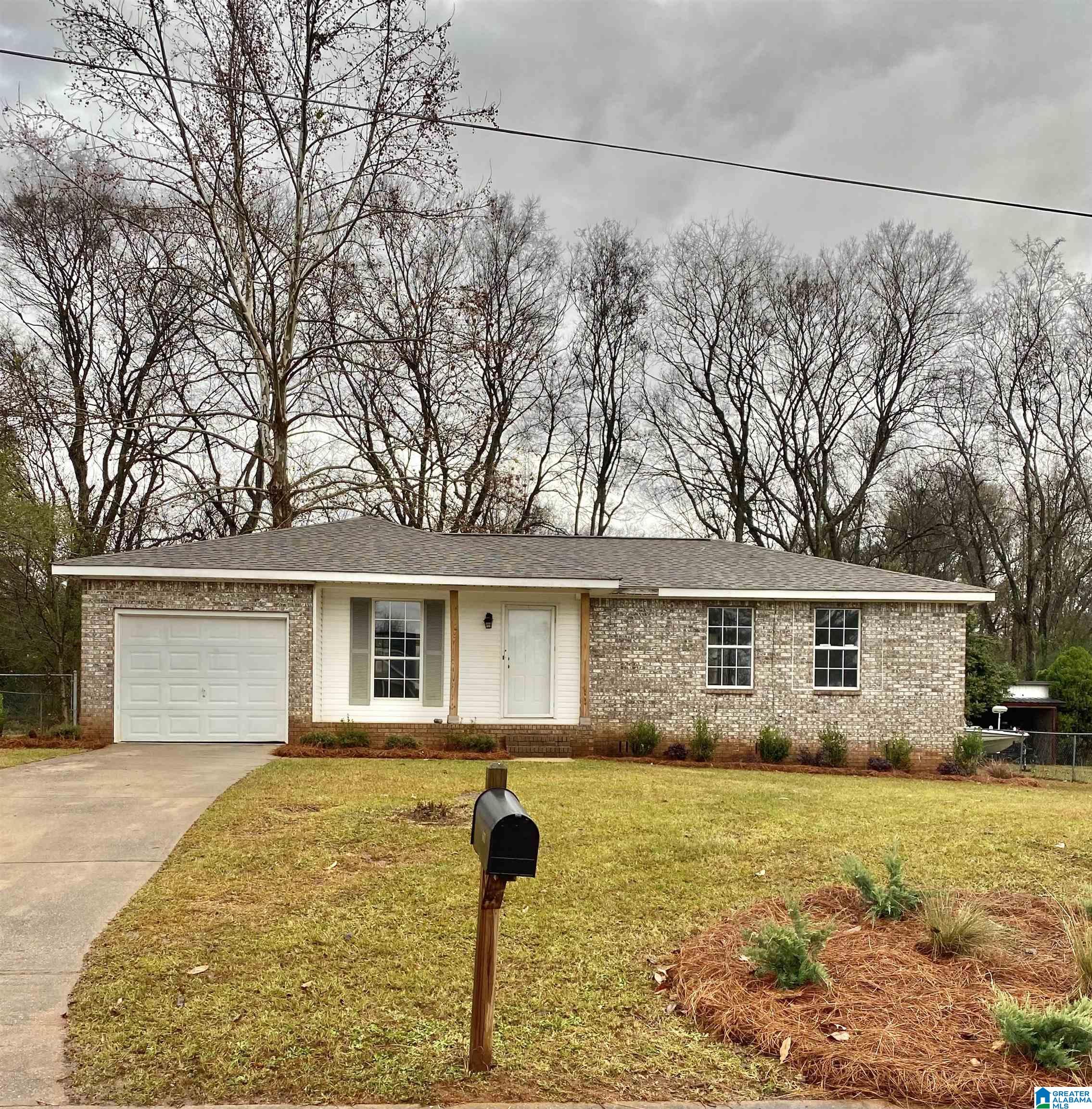 141 Buckingham Circle Montevallo, AL 35115 - Photo 2 of 14