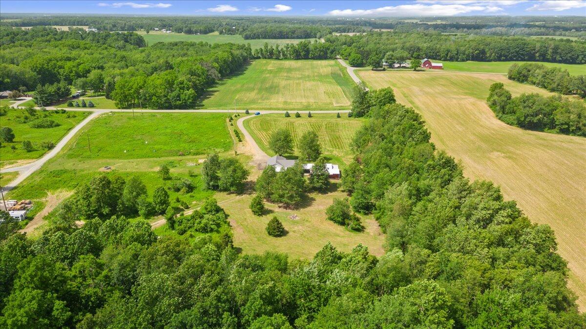 145 East Rose Road Coldwater, MI 49036 - Photo 13 of 56 13-Media Jett - 11
