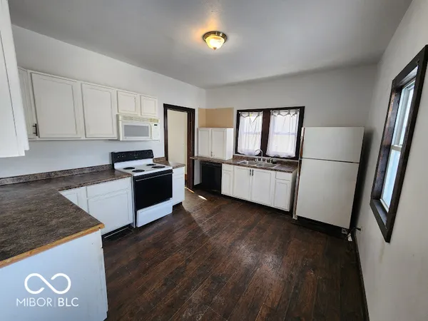 $129,995 | 2406 Broad Street, New Castle, IN 47362