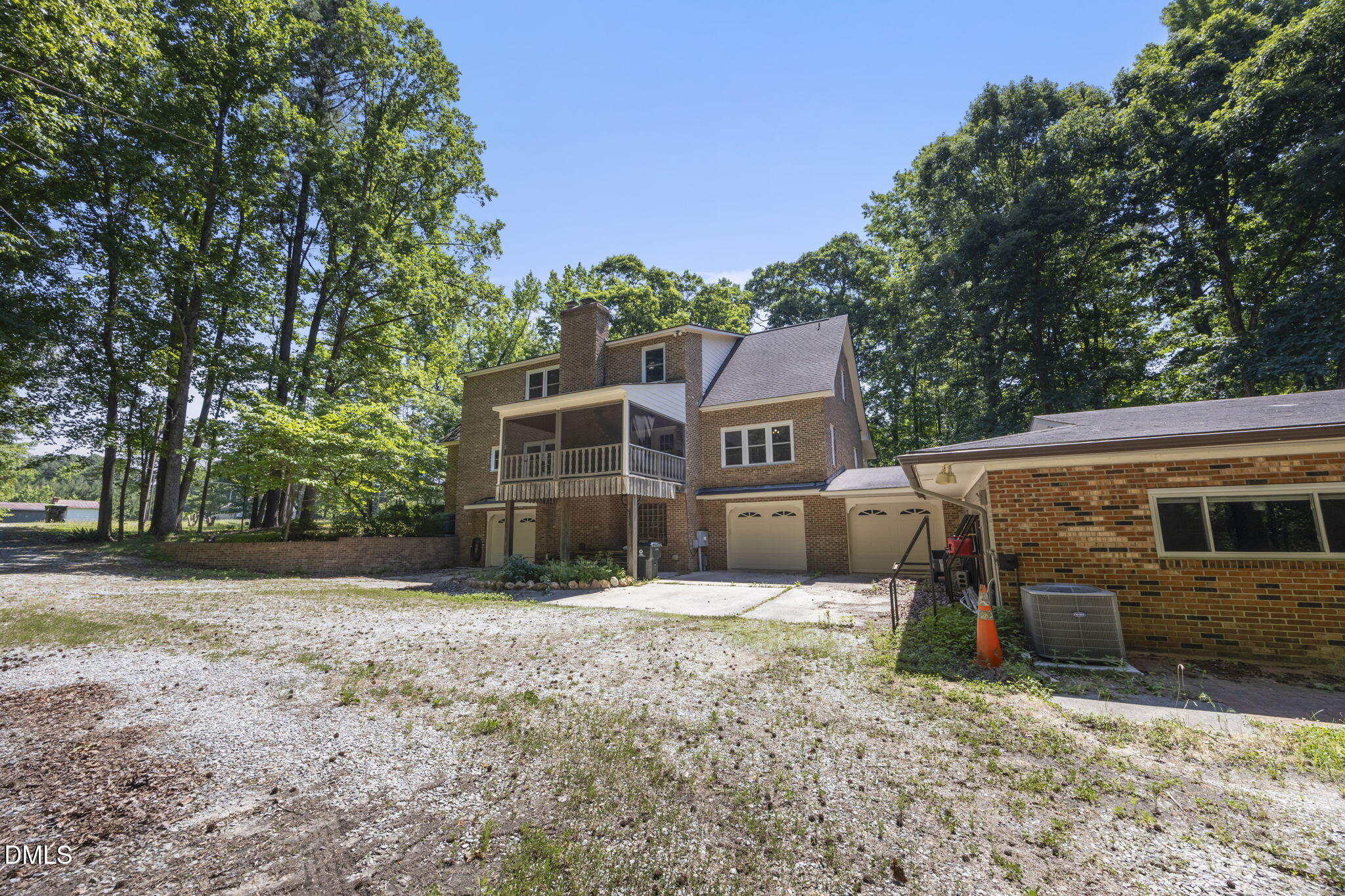 3208 Shady Grove Road Durham, NC 27703 - Photo 5 of 92