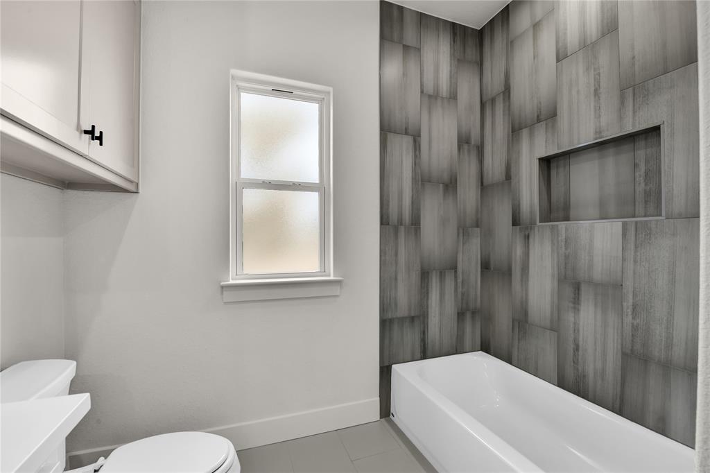 327 Rita Ridge Millsap, TX 76066 - Photo 14 of 31