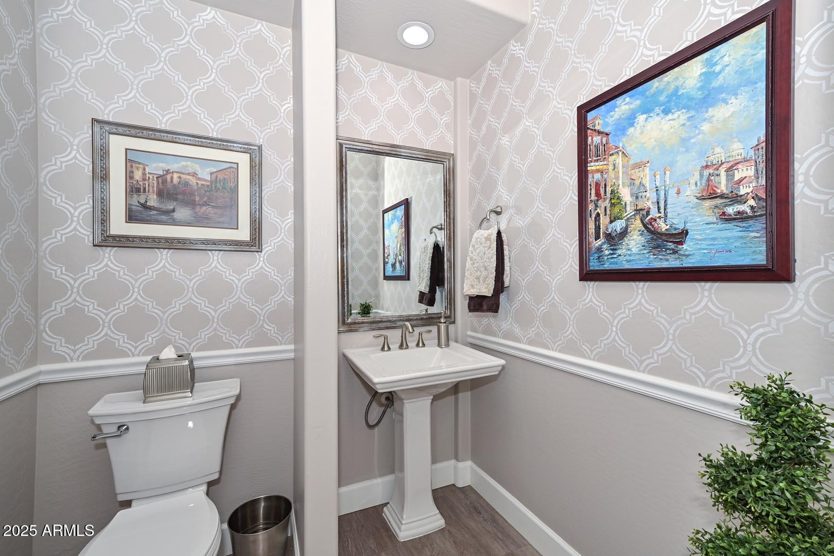 9133 West Andrea Drive Peoria, AZ 85383 - Photo 22 of 41 Powder Room