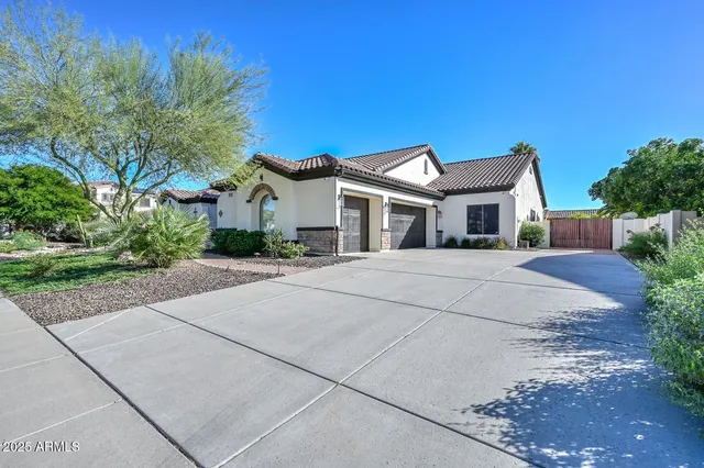 $5,500 | 9133 West Andrea Drive, Peoria, AZ 85383