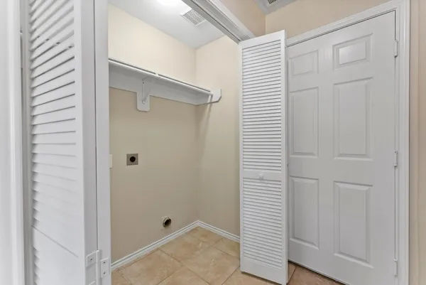 $325,000 | 2419 Colonial Springs Lane, Spring, TX 77386