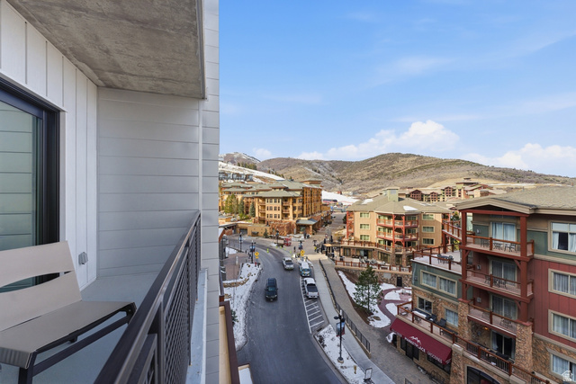 2417 West High Road, Unit 2411 Park City, UT 84098 - Photo 11 of 38