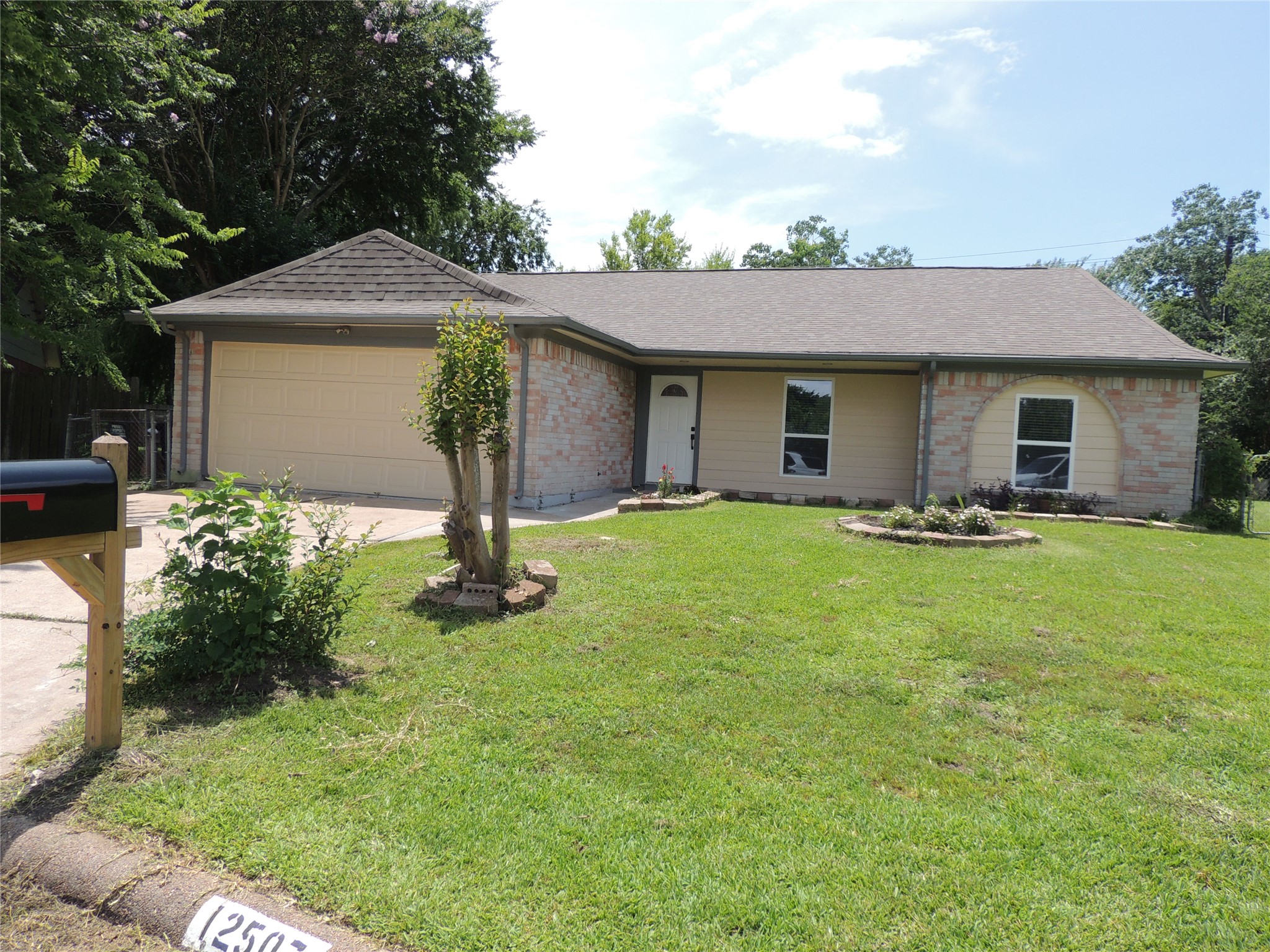12507 New Rochelle Court Houston, TX 77089 - Photo 20 of 20 NICE HOME