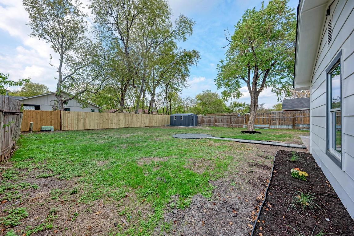 5106 Regency Drive Austin, TX 78724 - Photo 35 of 37 a view of backyard with green space