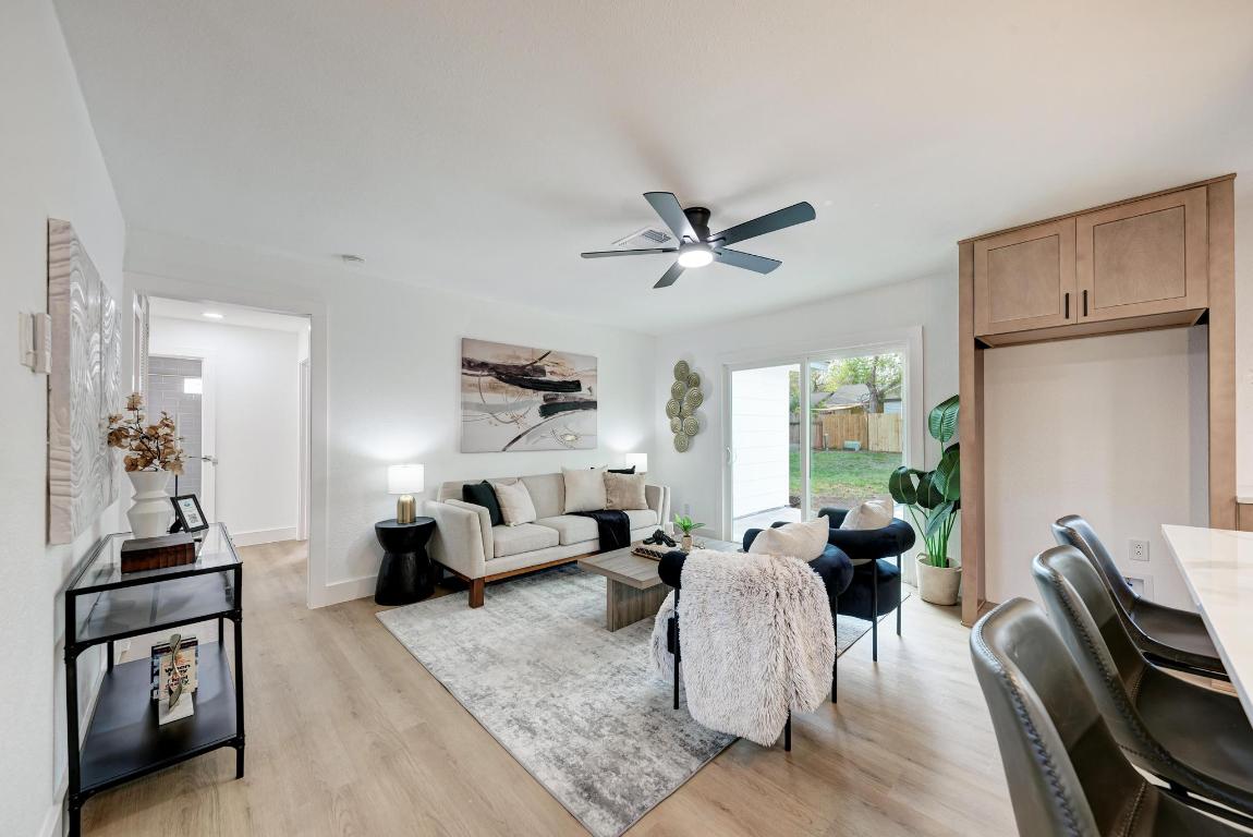5106 Regency Drive Austin, TX 78724 - Photo 7 of 37 a living room with furniture