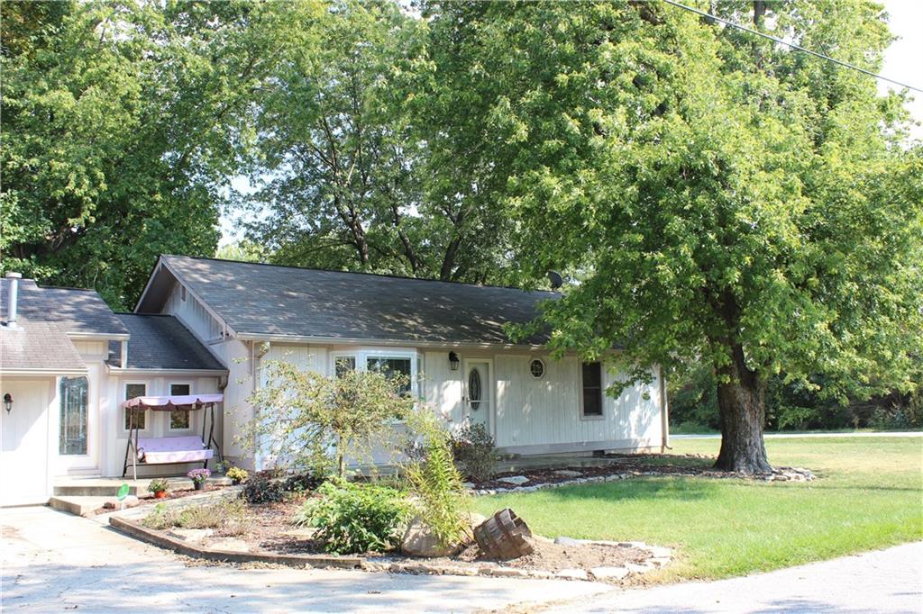 3460 Wicker Road Indianapolis, IN 46217 - Photo 1 of 37 Gallery Image 1