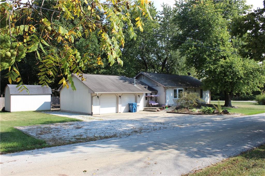 3460 Wicker Road Indianapolis, IN 46217 - Photo 2 of 37 Gallery Image 2